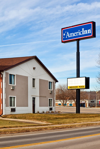 Exterior & Views 2, AmericInn by Wyndham Council Bluffs, Pottawattamie