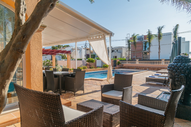 Food & Drinks, Villa Bruno, Baleares