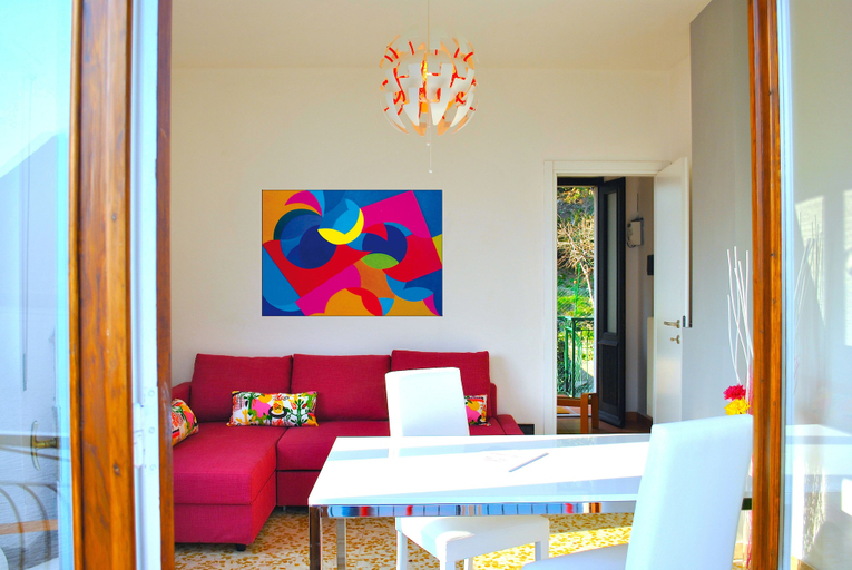 Others 2, Palm Bay Residence, Como