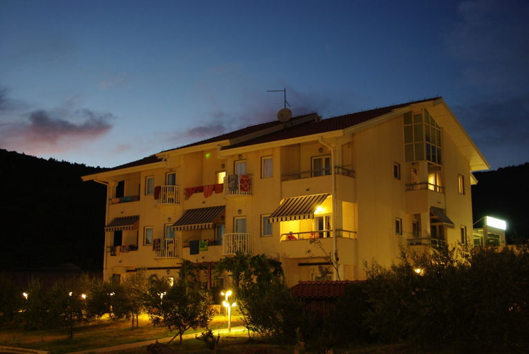 Exterior & Views 2, Hotel Zlatni Lav, Cres