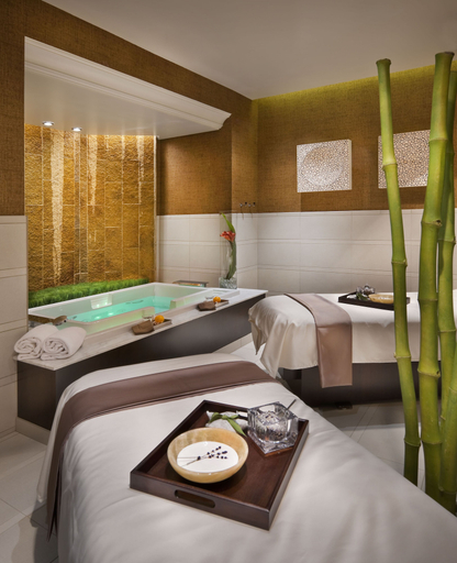 Bedroom 4, Atlantis Casino Resort Spa, Washoe