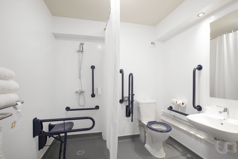 Bathroom 4, Spring River Ebbsfleet by Marston's Inns, Kent