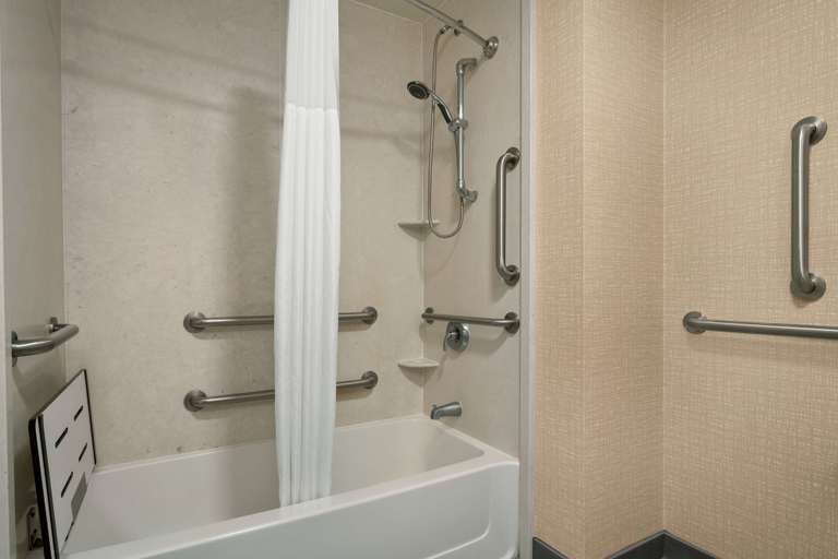 Bathroom 4, Hampton Inn & Suites Tacoma/Puyallup, Pierce