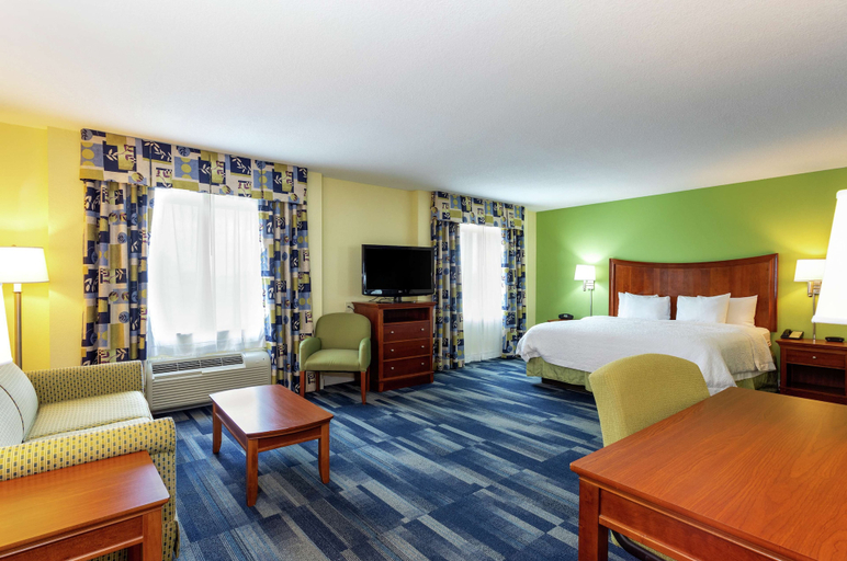Bedroom 3, Hampton Inn & Suites Ft. Pierce, Saint Lucie