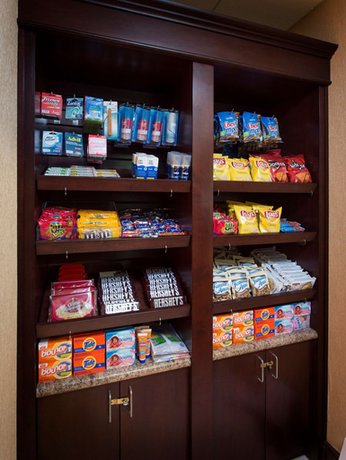 Food & Drinks 5, Hampton Inn Bennington, Bennington