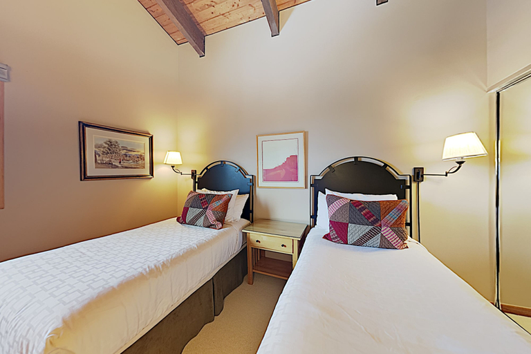 Bedroom 3, The Timberline Condominiums, Pitkin