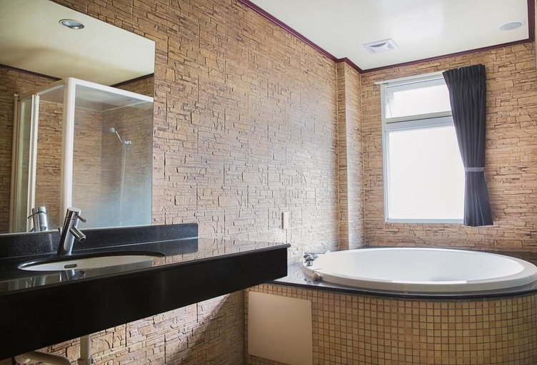 Bathroom 3, Yi Da Li Motel, Yilan