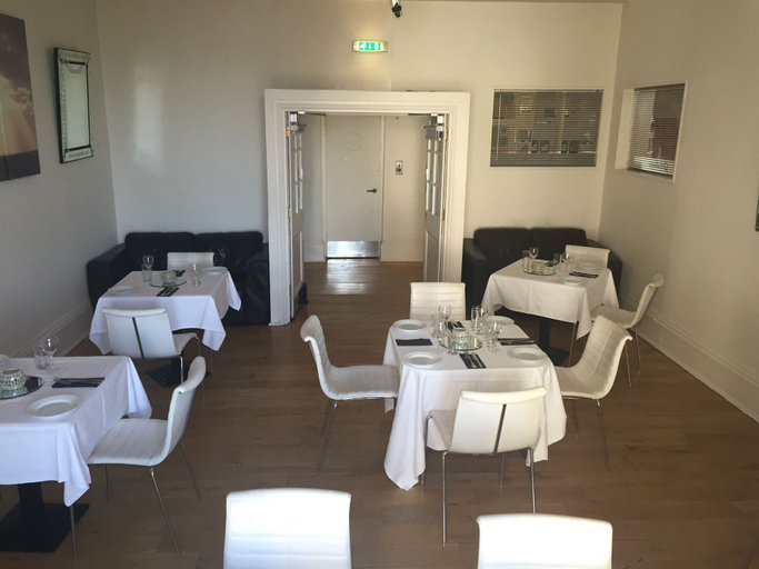 Food & Drinks 5, The Burlington Hotel, West Sussex