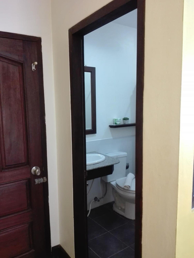 Bathroom, Faa Apartment, Vientiane