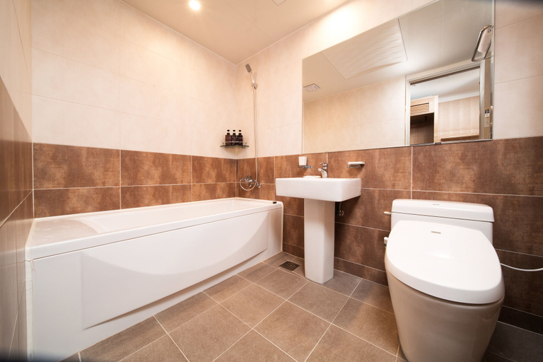 Bathroom 3, Hotel Pino, Seogwipo