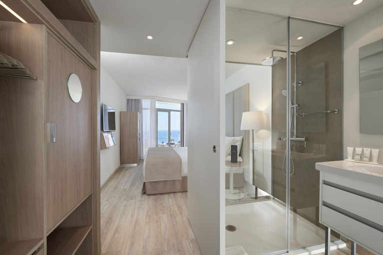 Bathroom 5, Melia Calvia Beach, Baleares