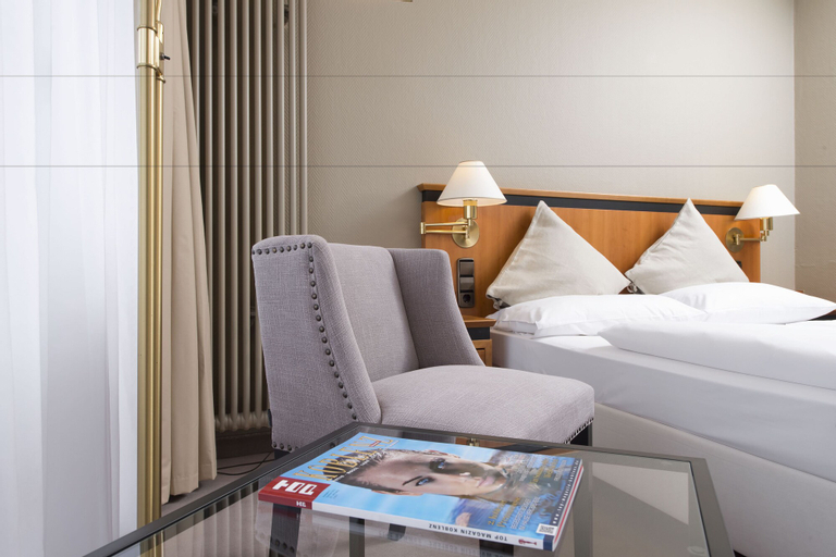 Bedroom 3, Wyndham Garden Lahnstein Koblenz, Rhein-Lahn-Kreis