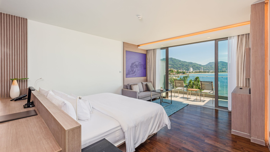 Bedroom 5, Oceanfront Beach Resort, Phuket Island