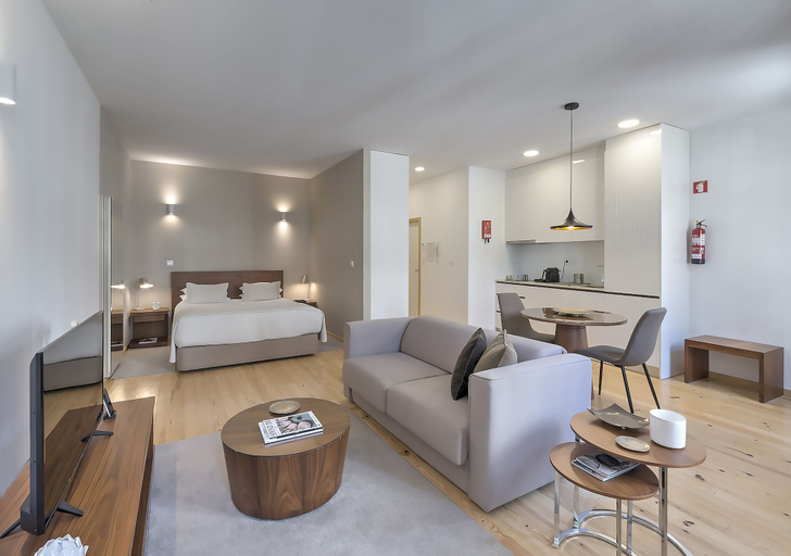 Bedroom 3, Oporto Street Sá de Noronha, Porto