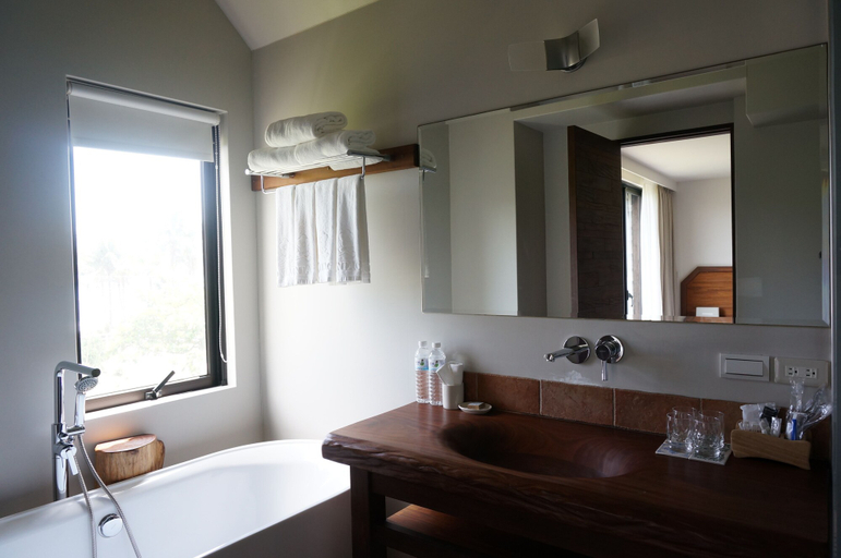 Bathroom 3, Coconut Beach Homestay, Taitung