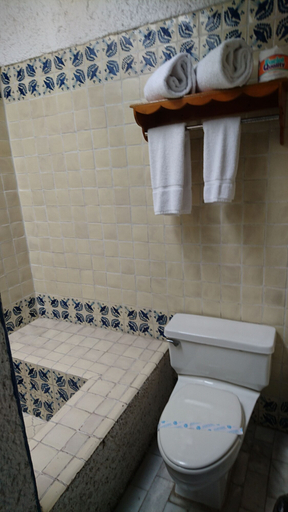 Bathroom 4, Las Rocas Resort And Spa, Tijuana