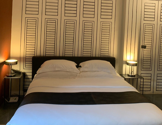 Bedroom 4, Amdaeng Bangkok Riverside Hotel, Khlong San
