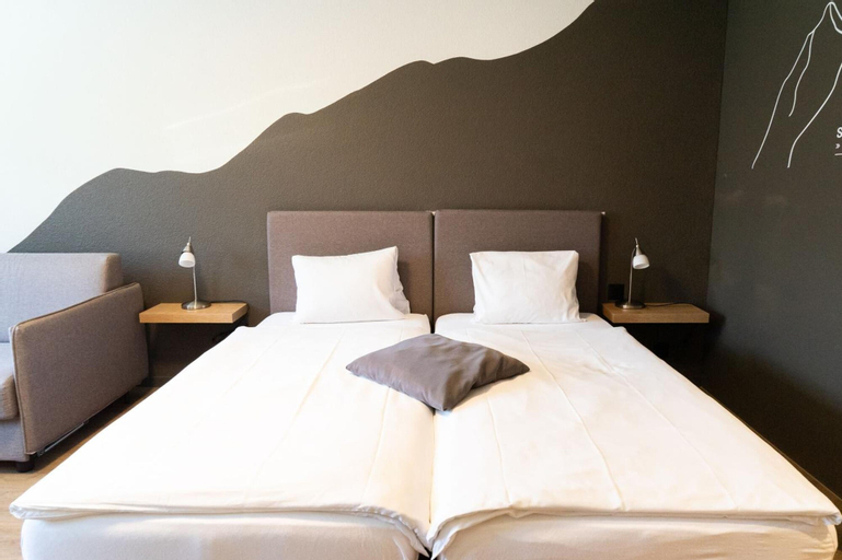 Bedroom 3, Tailormade Hotel STANS SÜD, Nidwalden