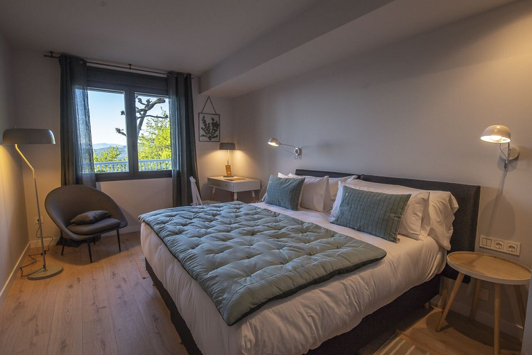 Bedroom 3, Ixua Hotela, Guipúzcoa