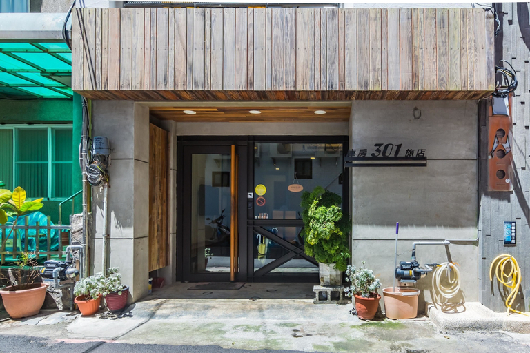 Exterior & Views 2, Warehouse Inn, Pingtung