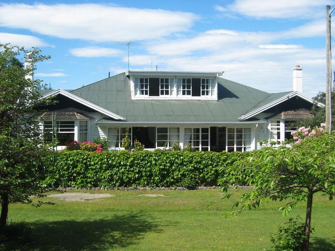 Exterior & Views 2, Cheltenham House, Hurunui