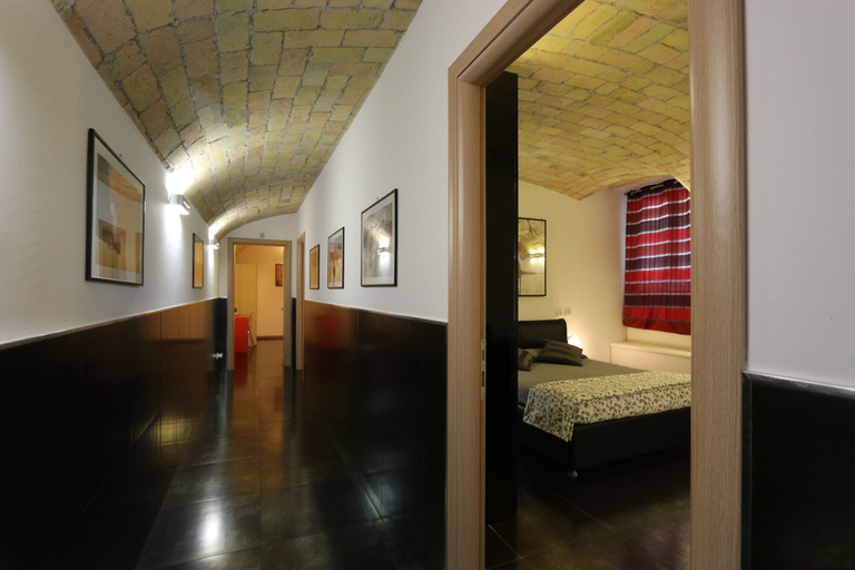 Bedroom 4, Residenza Adriana, Rome