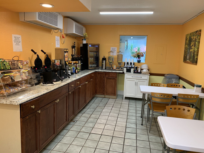 Food & Drinks 5, Rodeway Inn Kissimmee Maingate West, Osceola