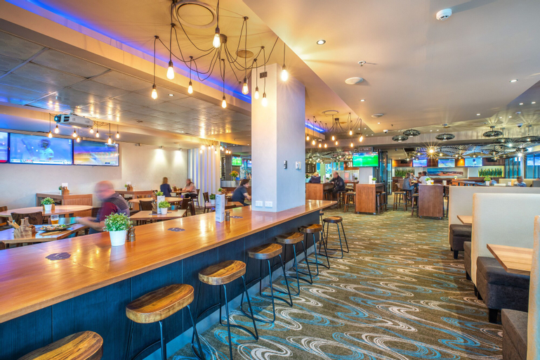 Food & Drinks 5, Narrabeen Sands Hotel by Nightcap Plus, Sydney