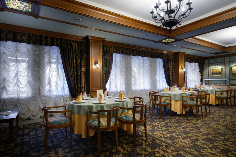 Food & Drinks 4, Lancaster Court Hotel, Sankt-Peterburg gorsovet