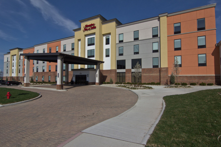Exterior & Views 2, Hampton Inn & Suites Columbus Scioto Downs, Franklin
