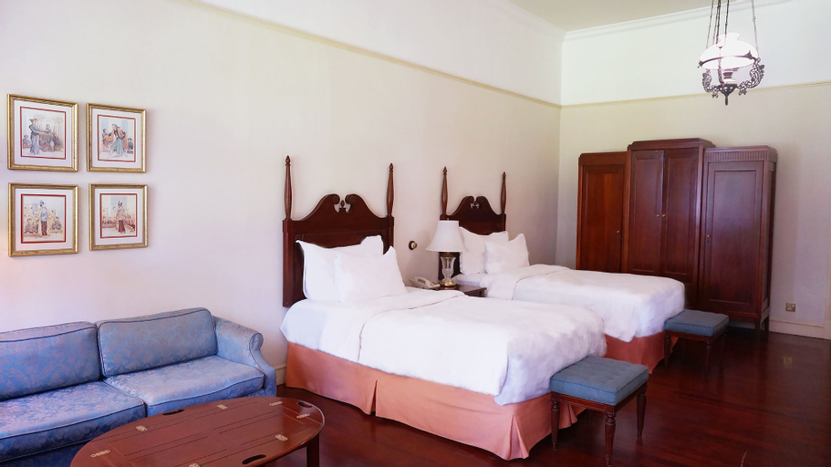Bedroom 25