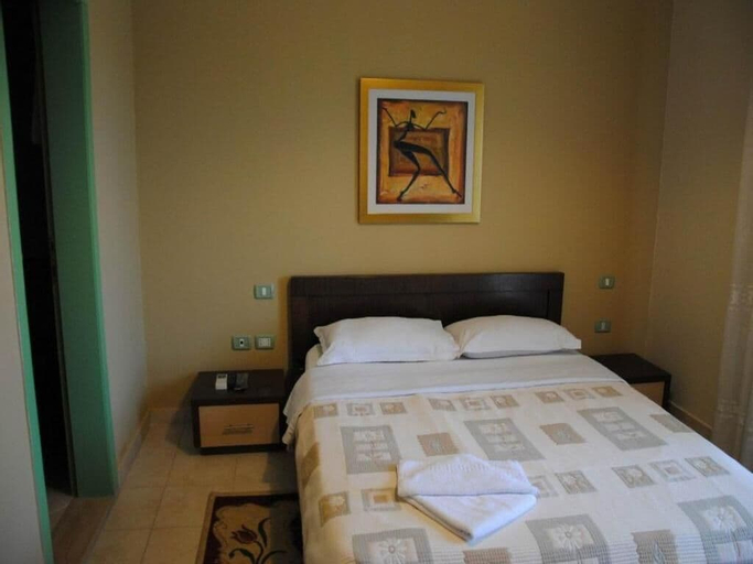 Bedroom 3, Grand Hotel, Elbasanit
