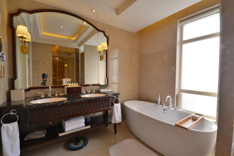 Bathroom 5, Urban Island Hotel Shanghai, Shanghai