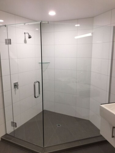 Bathroom 3, East Pier Hotel, Napier
