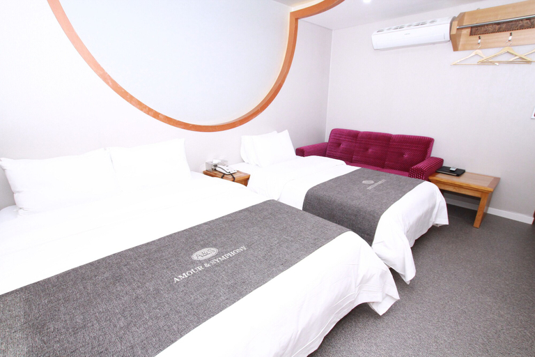 Bedroom 4, Hotel Symphony, Yongin