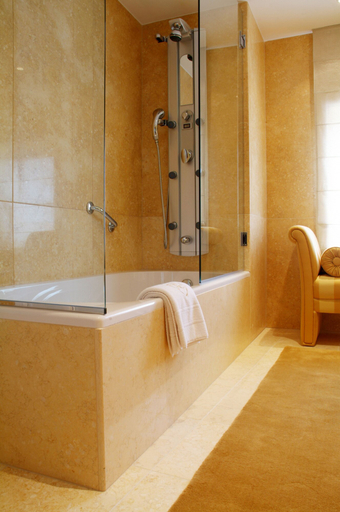 Bathroom 5, Hotel Moliceiro, Aveiro