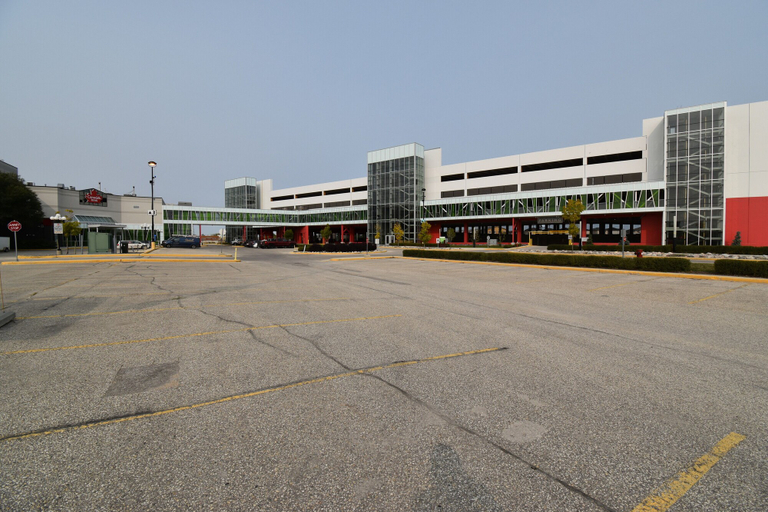 Exterior & Views 2, Canad Inns Destination Centre Club Regent Casino Hotel, Division No. 11