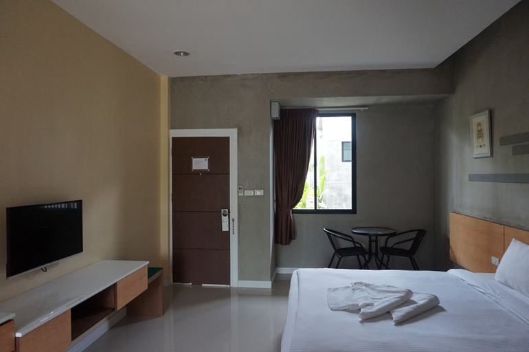 Bedroom 2, Mila Garden Hotel, Muang Roi Et