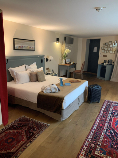 Bedroom 2, Hôtel Vatel, Gironde
