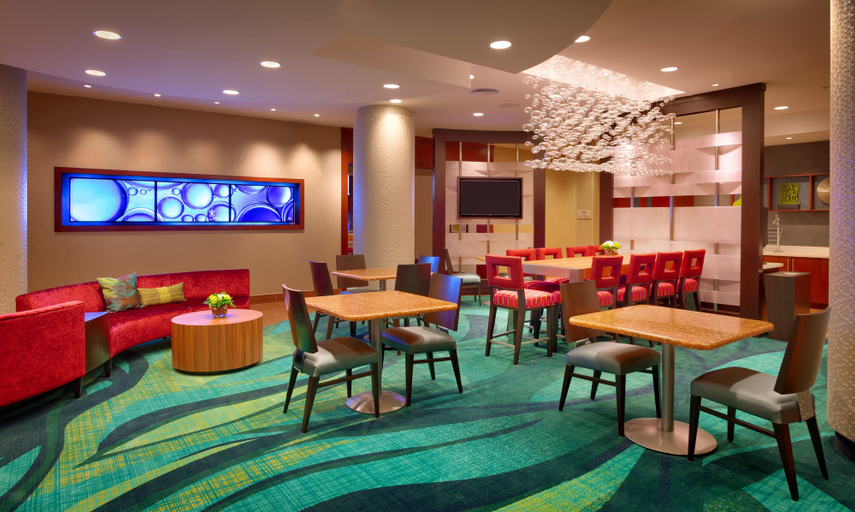 Food & Drinks 5, Springhill Suites Houston I-45 North, Houston