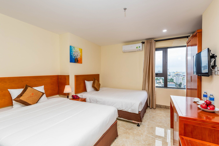 Bedroom 2, An Thuyen Hotel, Da Nang