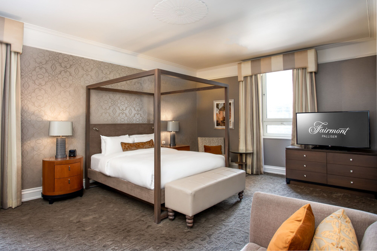 Bedroom 4, Fairmont Palliser, Division No. 6