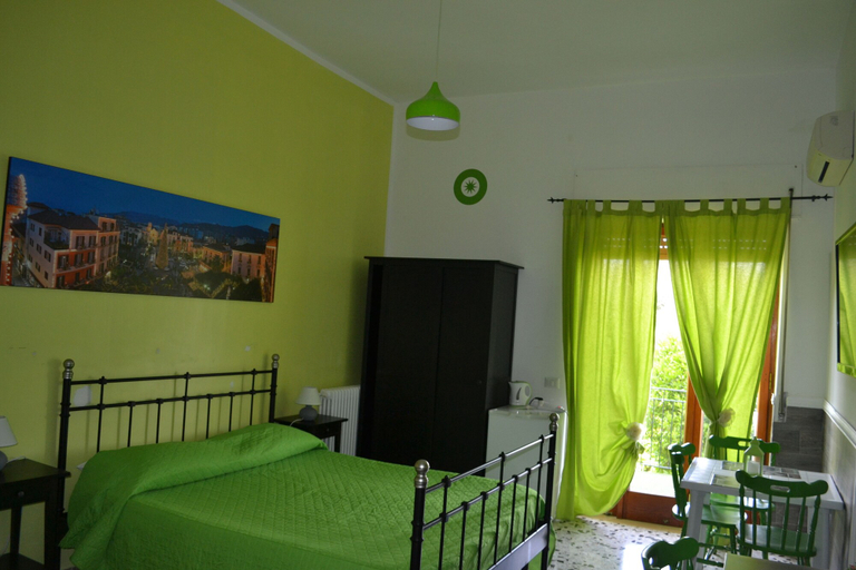 Bedroom 2, Sorrento Experience, Napoli