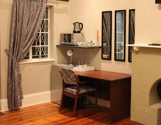 Others 4, Tranquil House B&B @ 10 Berry St, Chris Hani