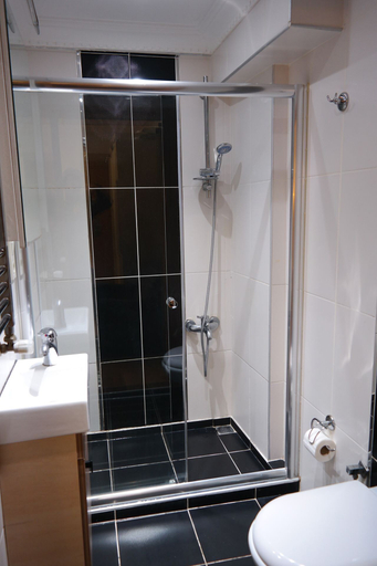 Bathroom 3, Sheriff Residence, Beyoğlu