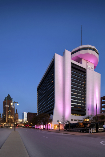 Exterior & Views 2, Hyatt Regency Milwaukee, Milwaukee
