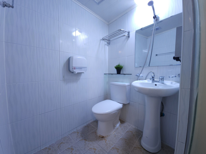 Bathroom 5, OYO Hostel Myeongdong 3, Jung