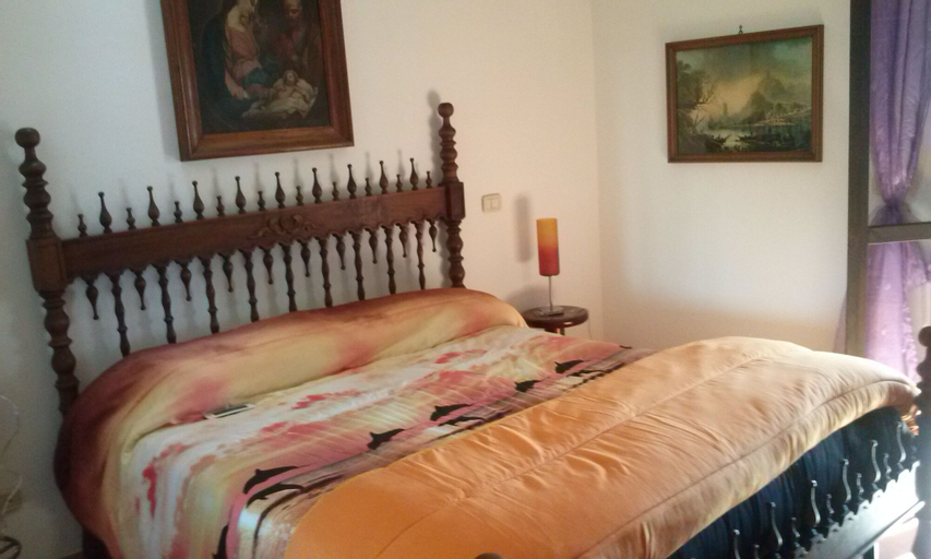 Aurelio Rapillo, Latina