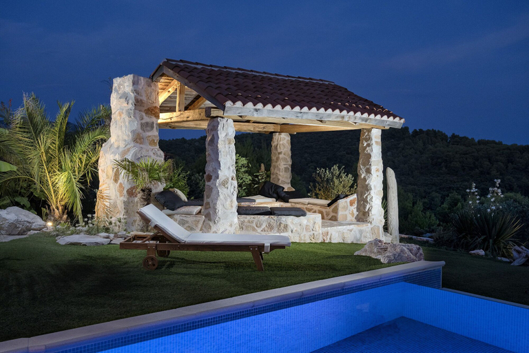 Sport & Beauty 3, Luxury Villa Ocean Seeker with Pool, Hvar
