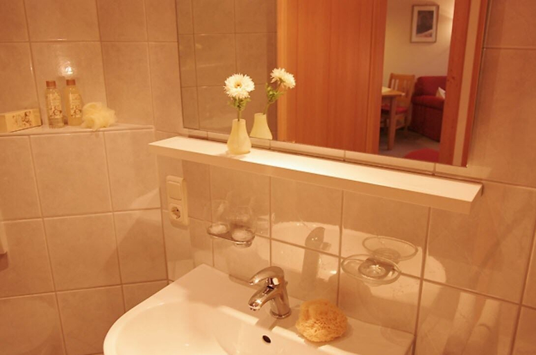 Bathroom 3, Alpenrösle, Oberallgäu